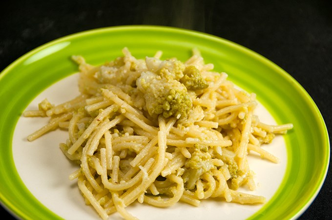 Spaghetti con broccolo romanesco